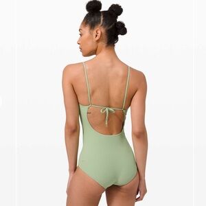 Lululemon Pool Play One-Piece Vista Green size 6